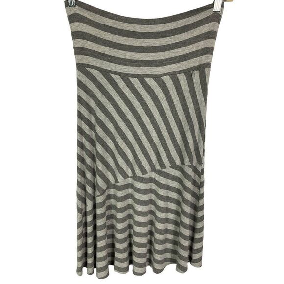Athleta Gray Shadow Striped Faux Wrap Skirt, Drawstring Waist, small, sty 819645 - Picture 5 of 9